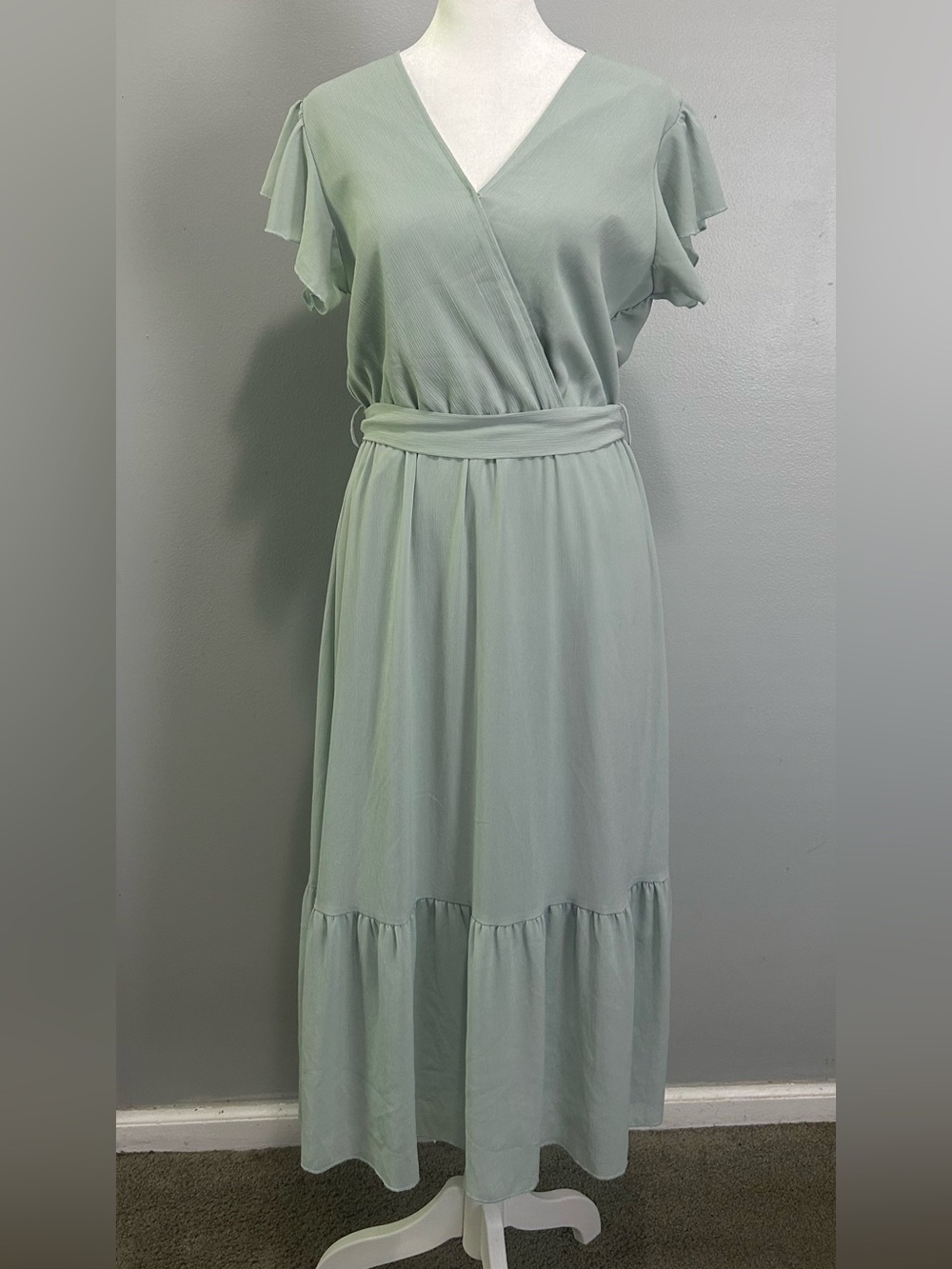Pretty Garden Sage Green V-Neck Wrap Maxi Dress Belted Flutter Sleeve Cottage